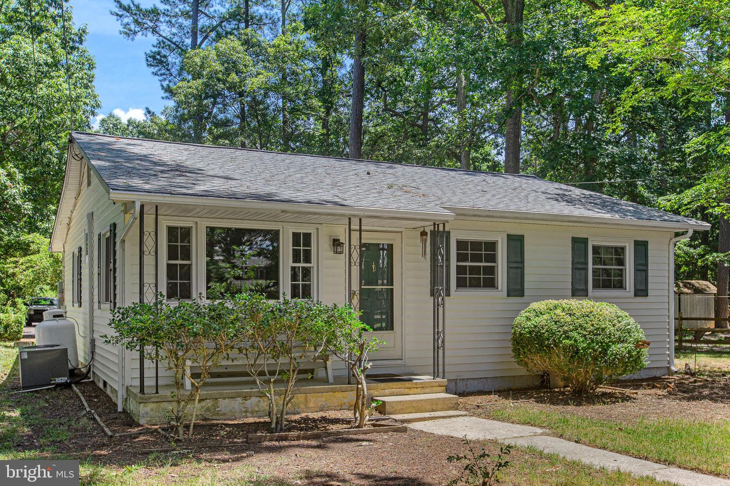 18352 River Road, Tall Timbers