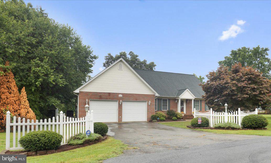 40305 Beach Drive, Mechanicsville