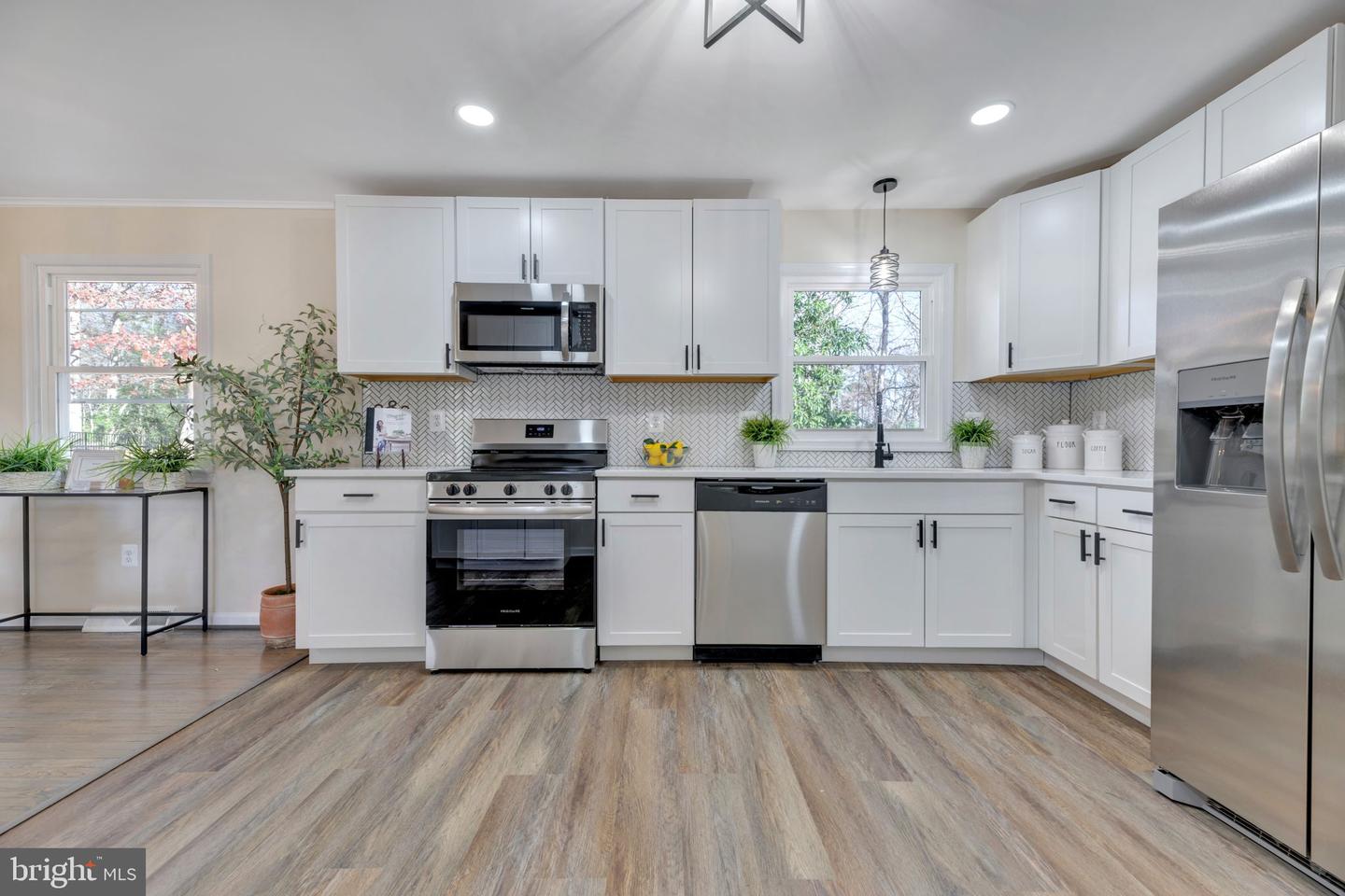 22580 Joan Drive, California