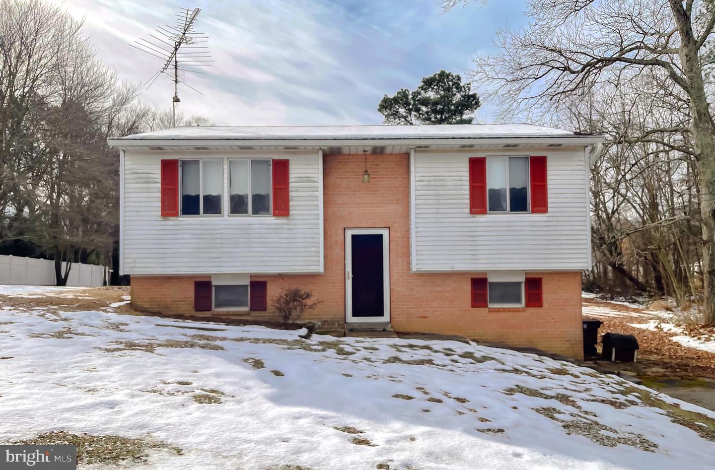 27136 Dogwood Lane, Mechanicsville