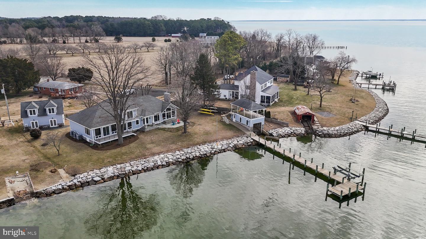 20495 Waterloo Lane, Coltons Point
