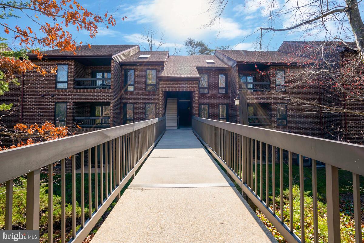 23242 Chestnut Oak Court #10e, California