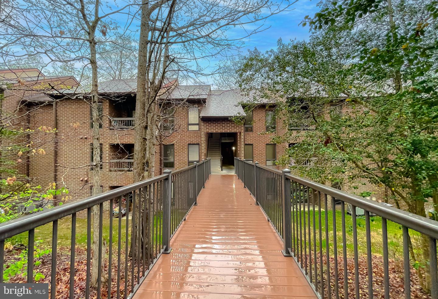 23240 Rosewood Court #5e, California