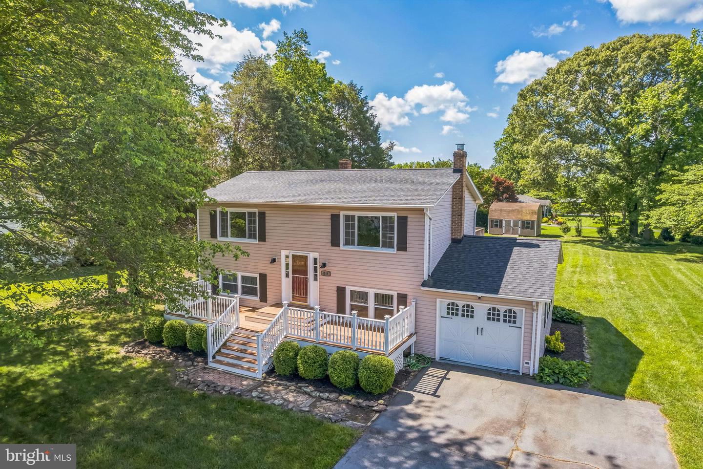 42487 Anne Court, Hollywood