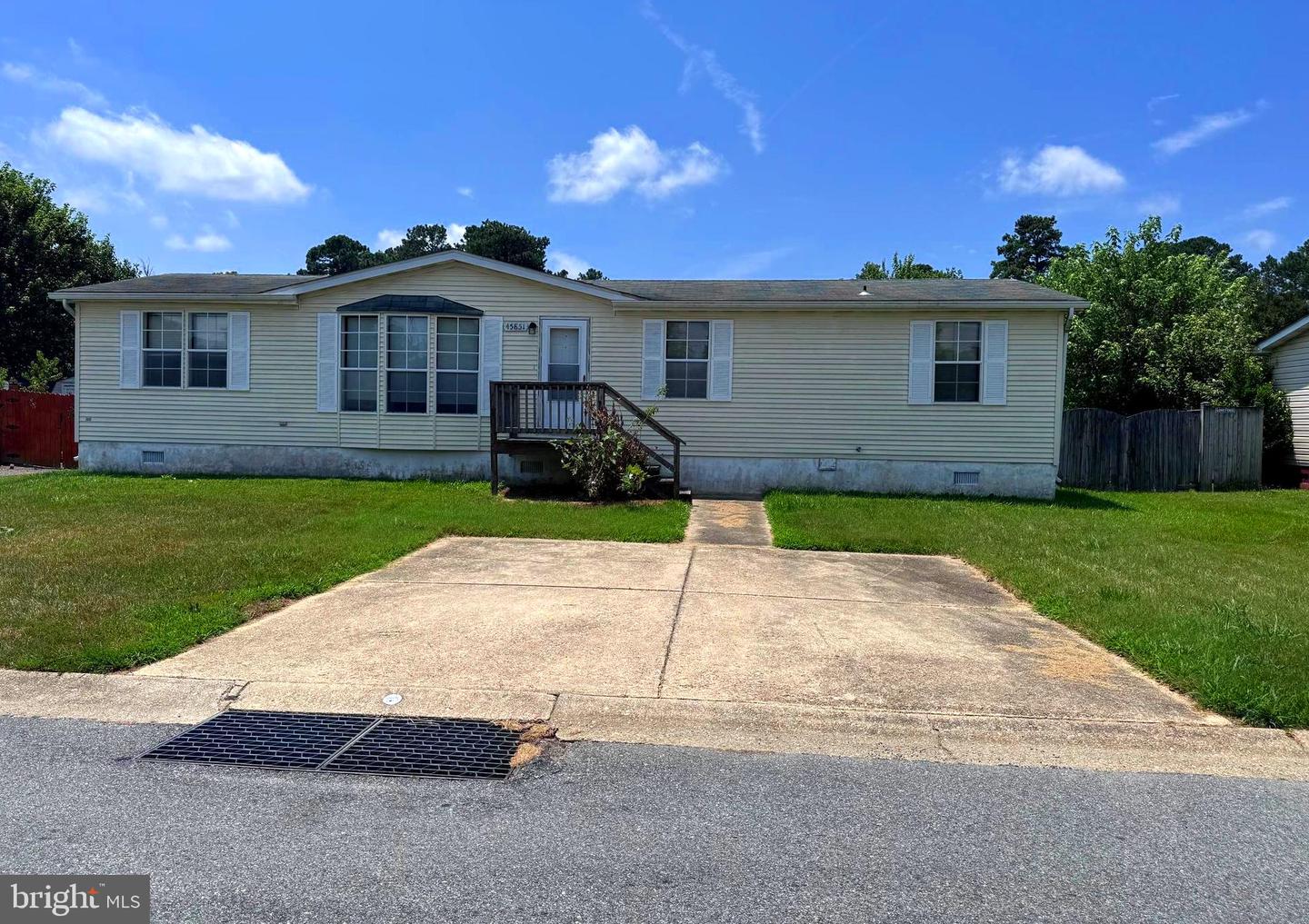 45851 N Poteat Court, California