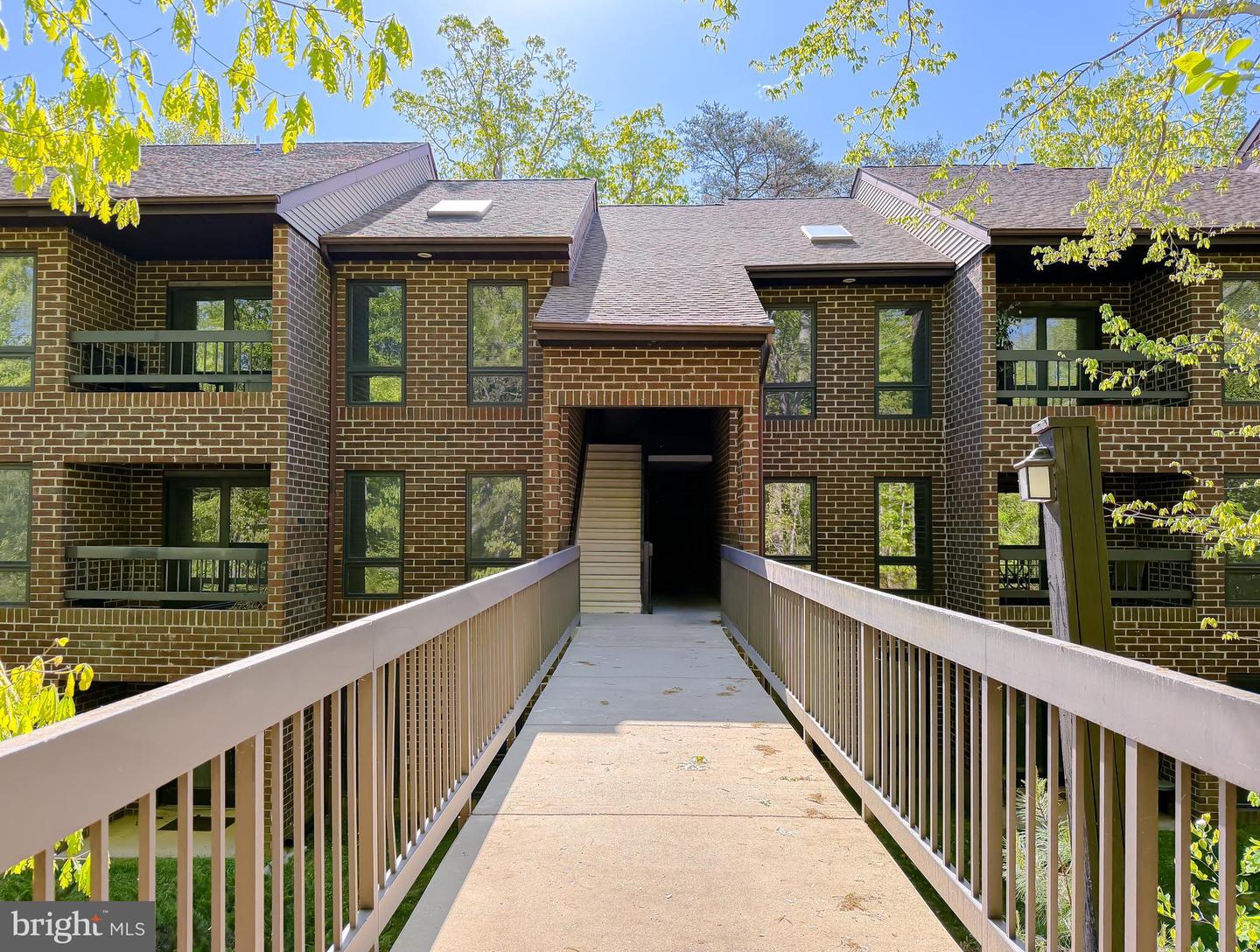 23242 Chestnut Oak Court #9e, California