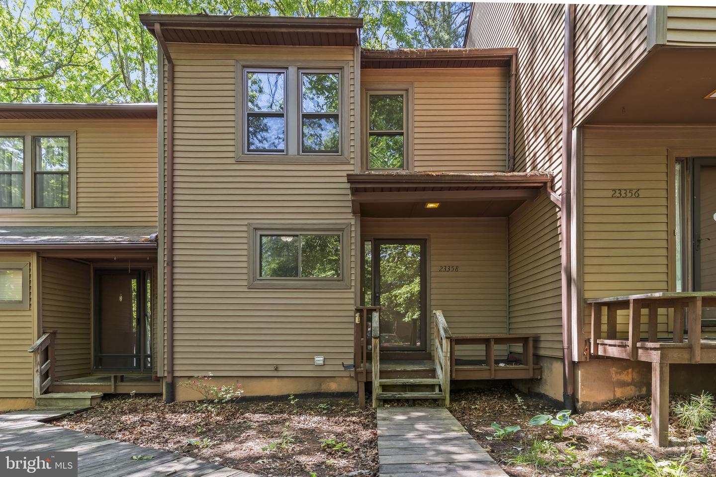 23358 Red Oak Court, California