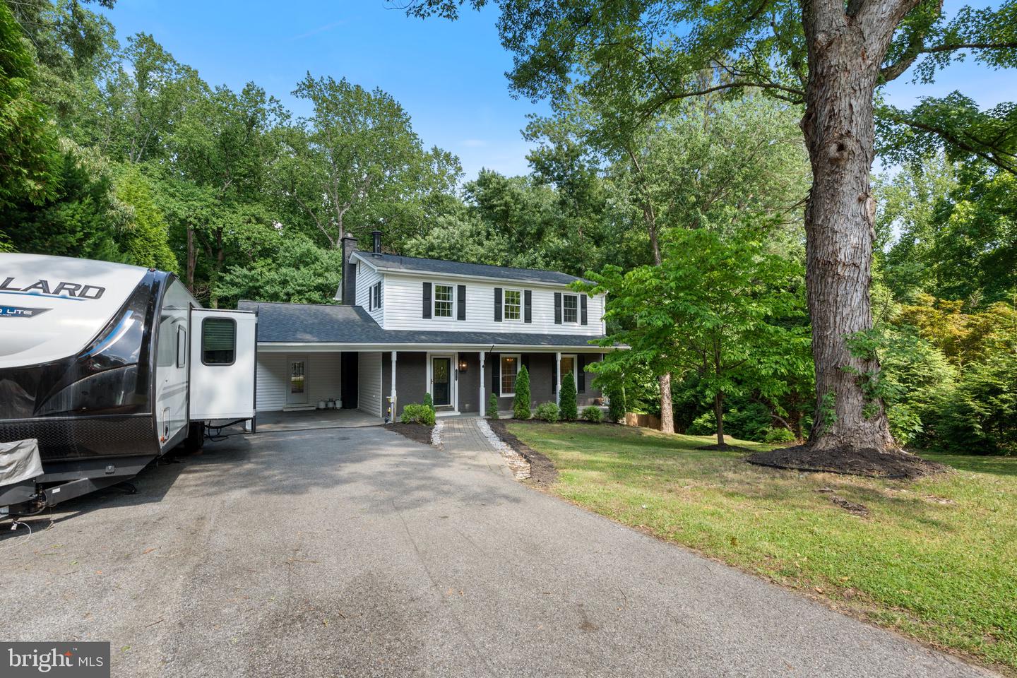 30020 Tomahawk Court