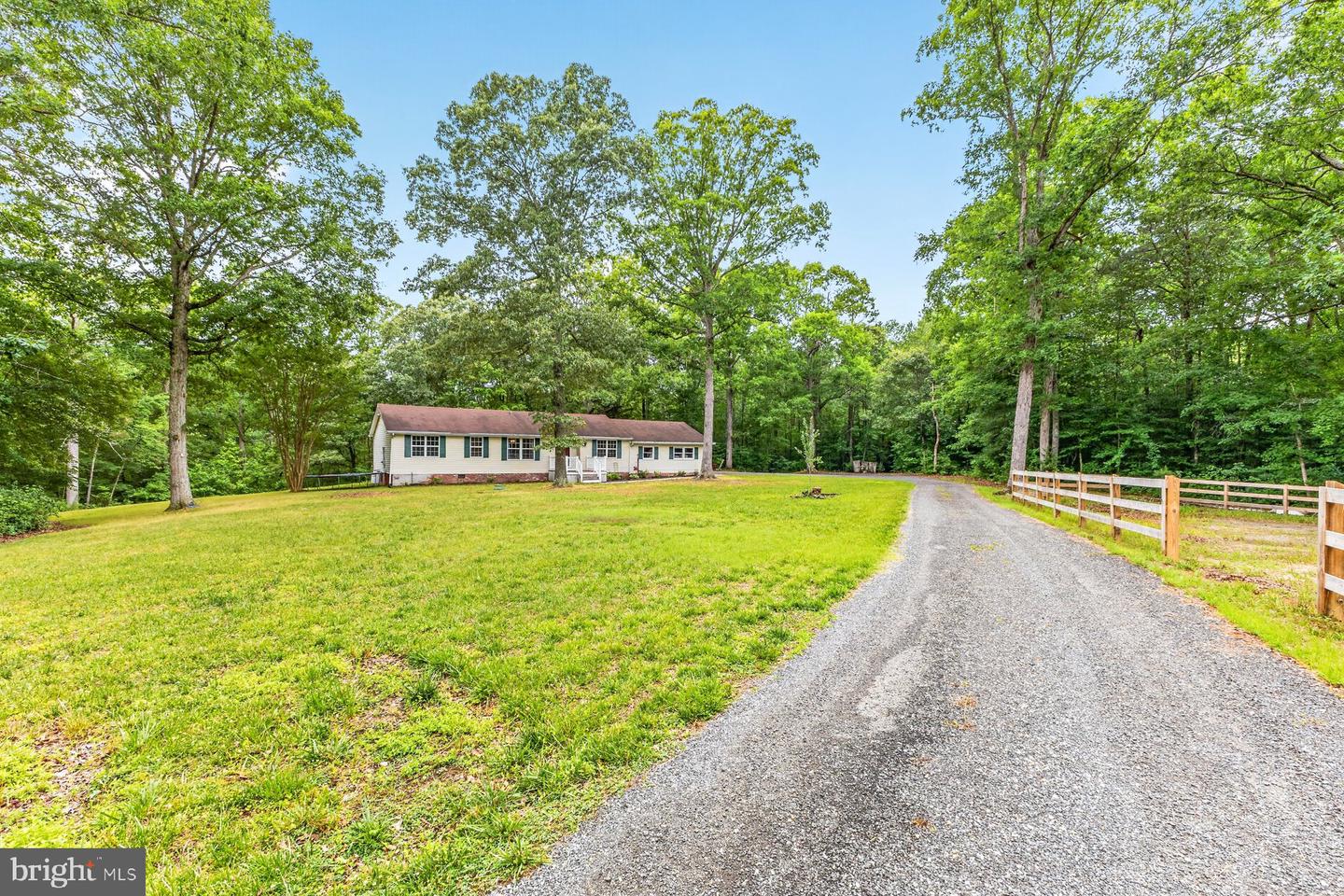 22755 Deerhaven Ln