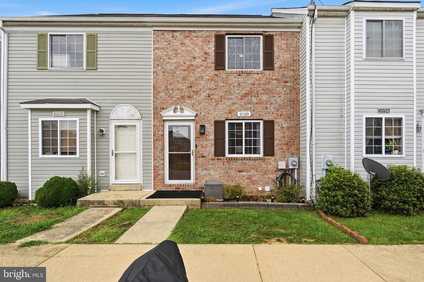 45529 Knockeyon Lane