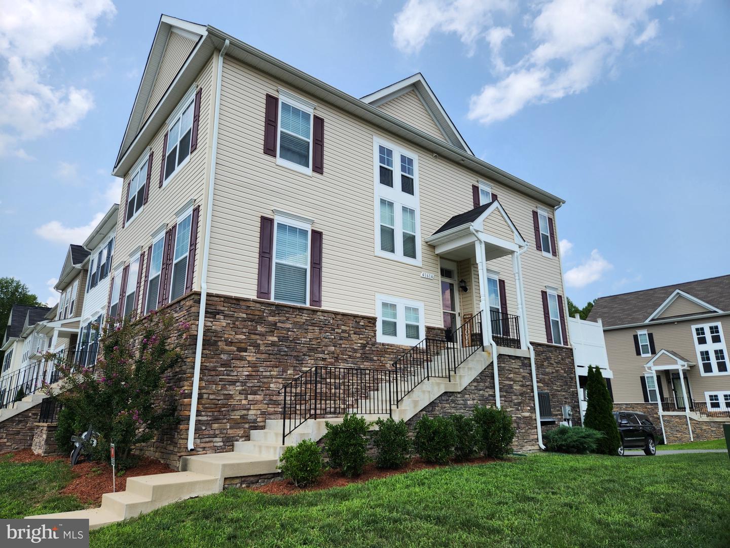 41614 Briarwood Circle
