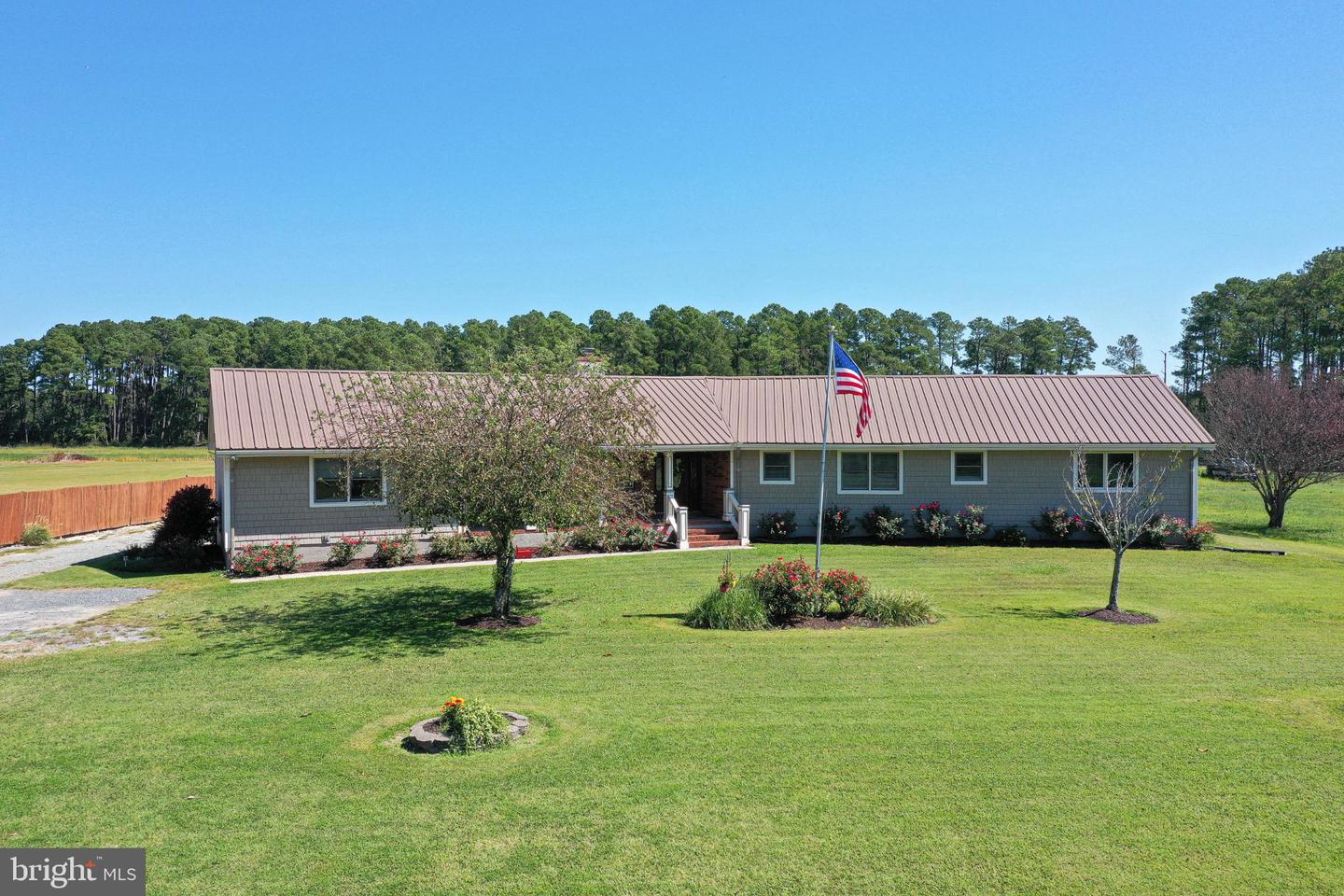 27949 Phoenix Church Road, Marion Station