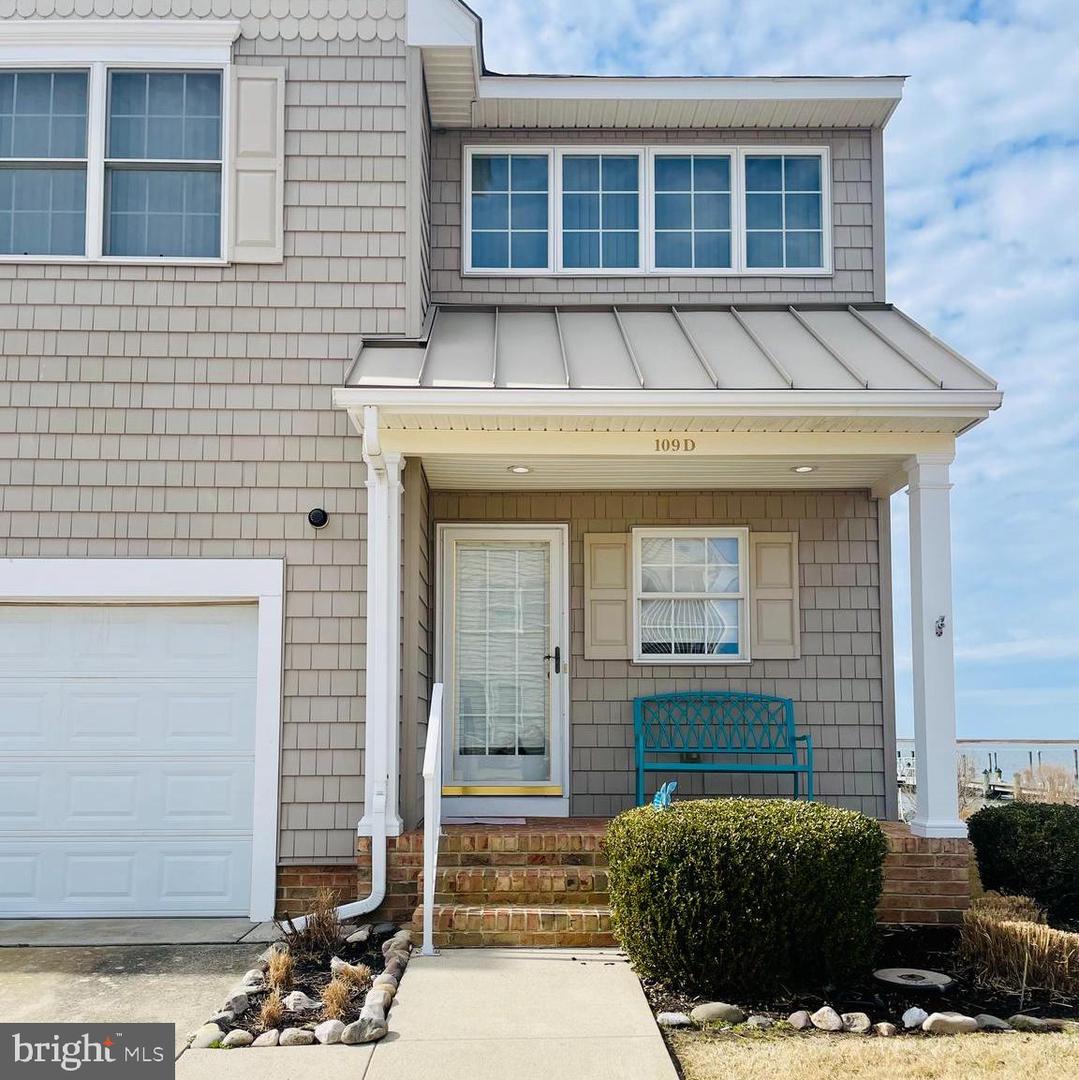 109-D Waters Edge #109d