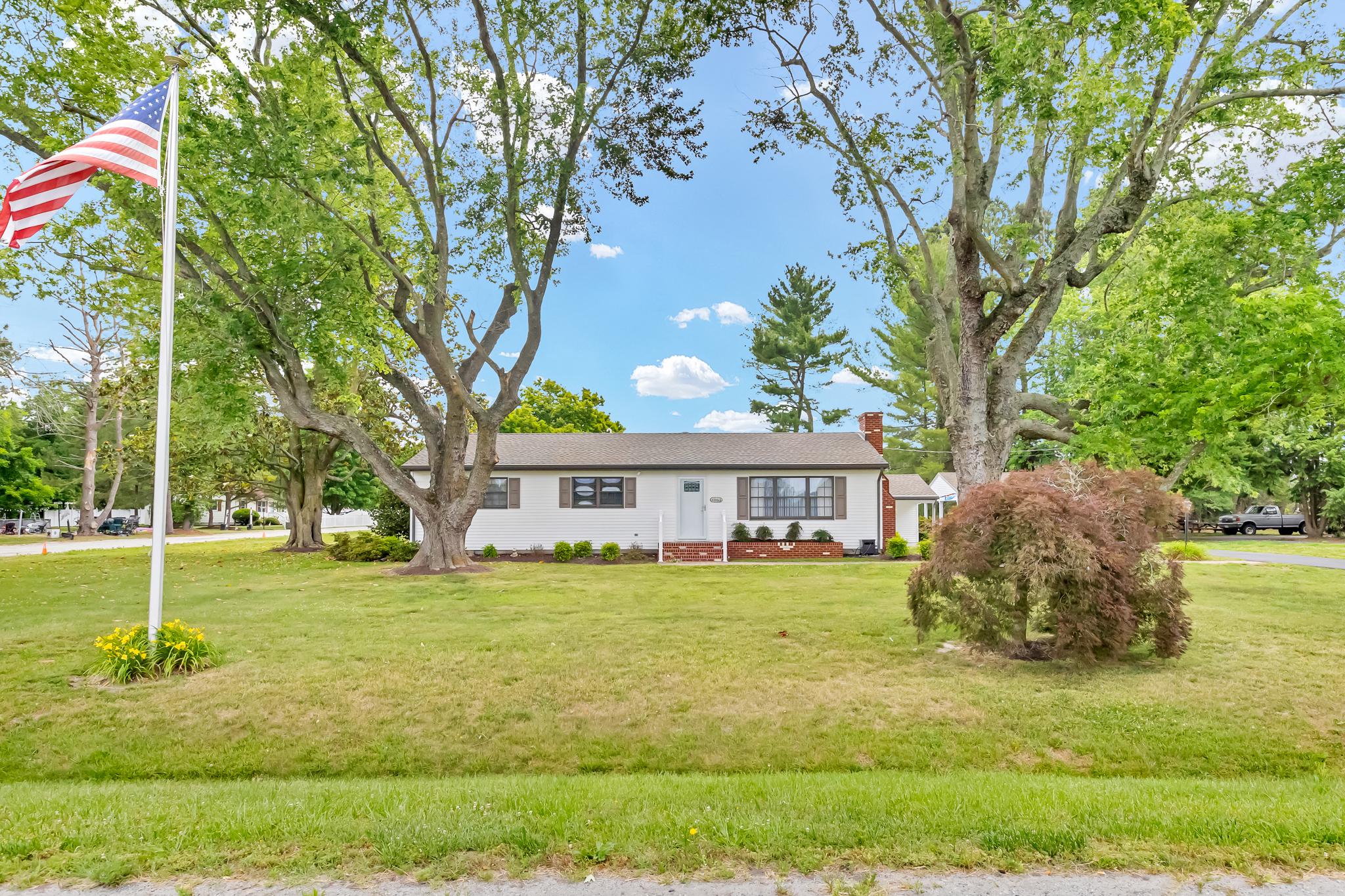 11163 Stewart Neck Road