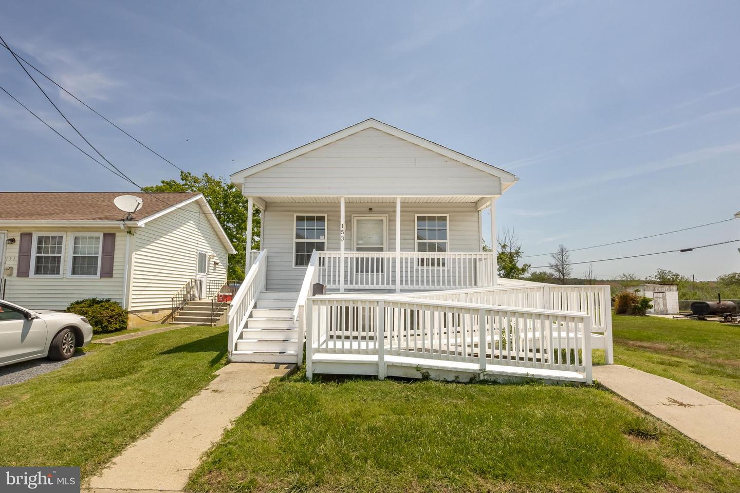153 S 4th Street