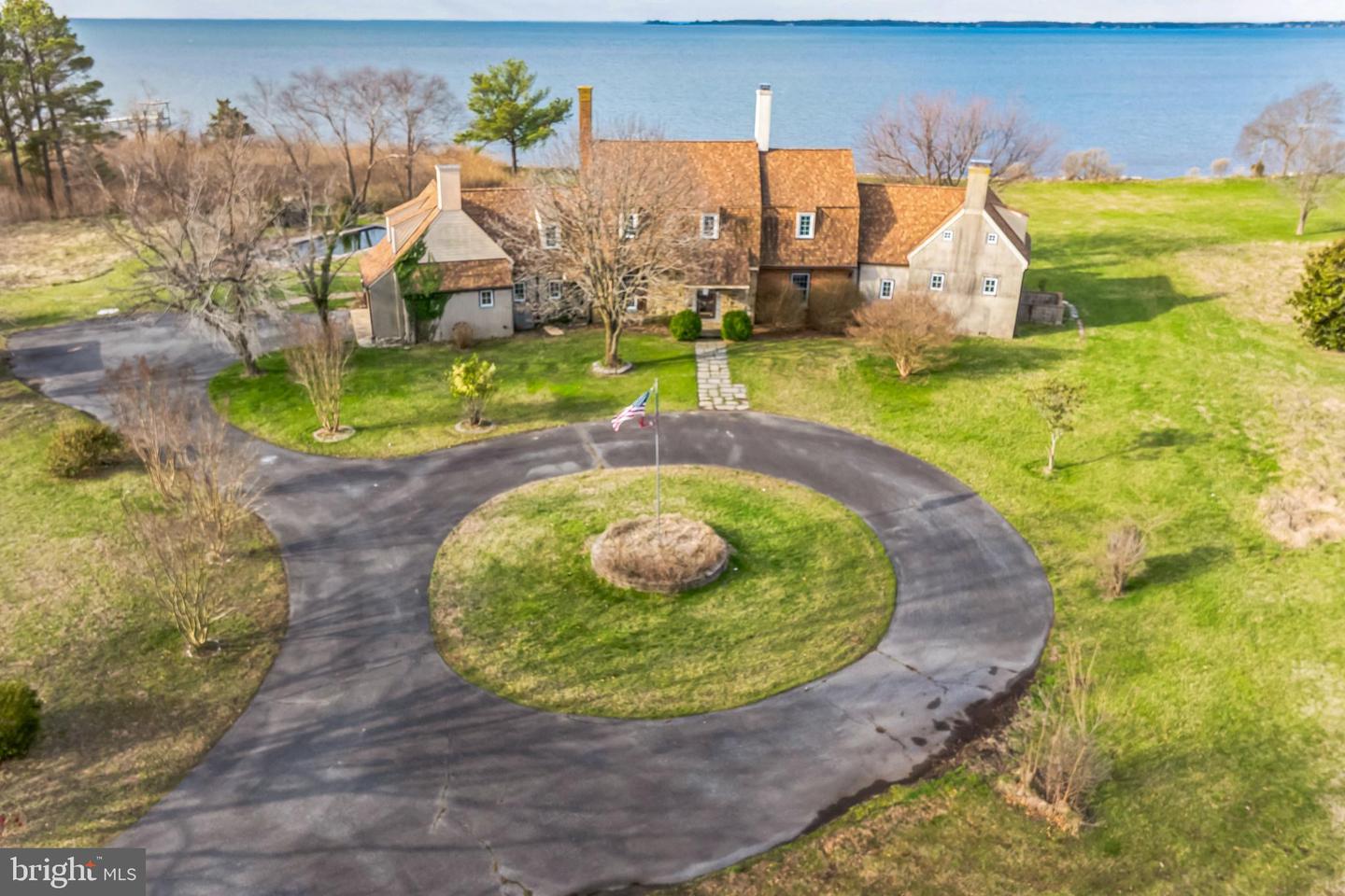6130 Elston Shore Road, Neavitt