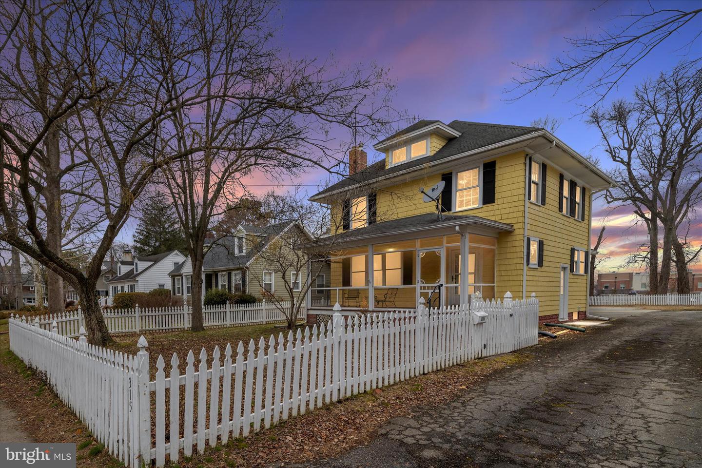 315 Dutchmans Lane
