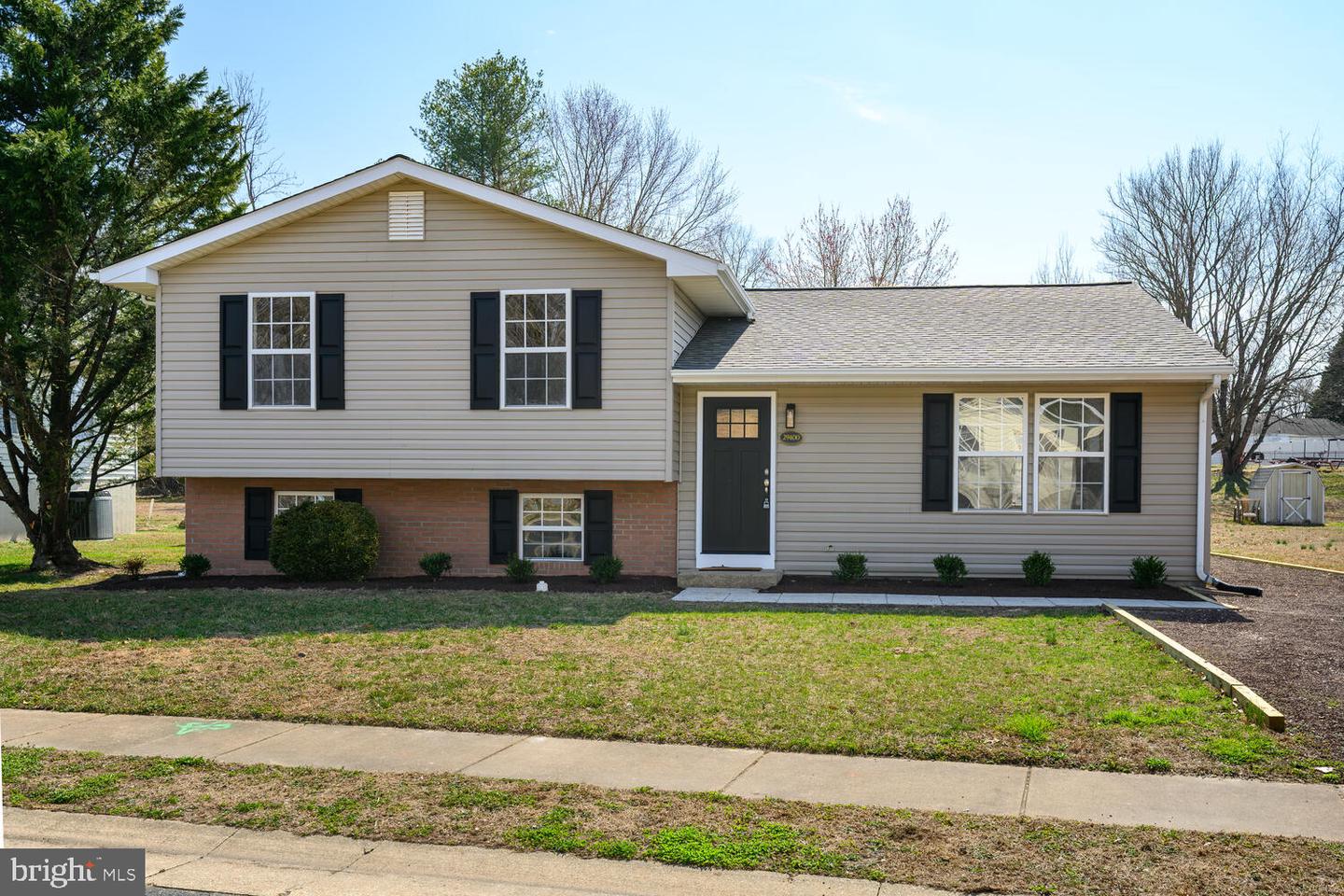 29400 Golton Drive, Easton