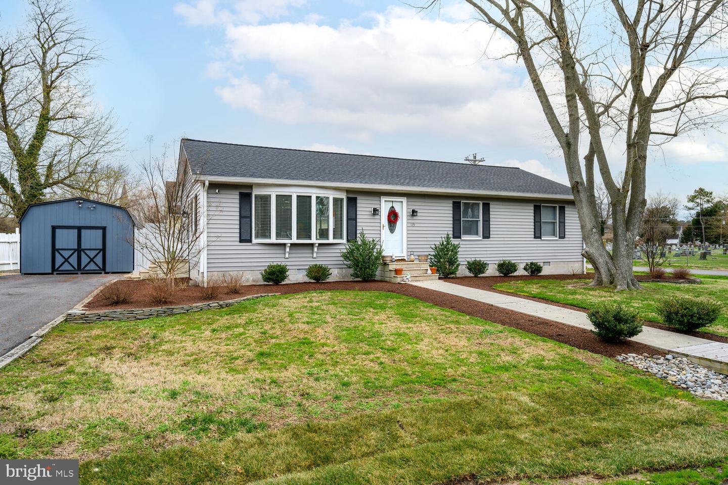 113 Gloria, Saint Michaels