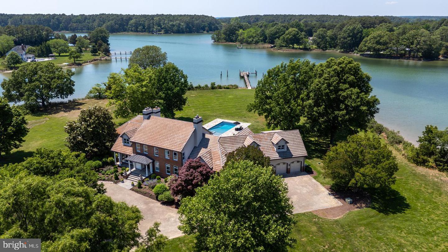 25610 Chance Farm Court, Royal Oak