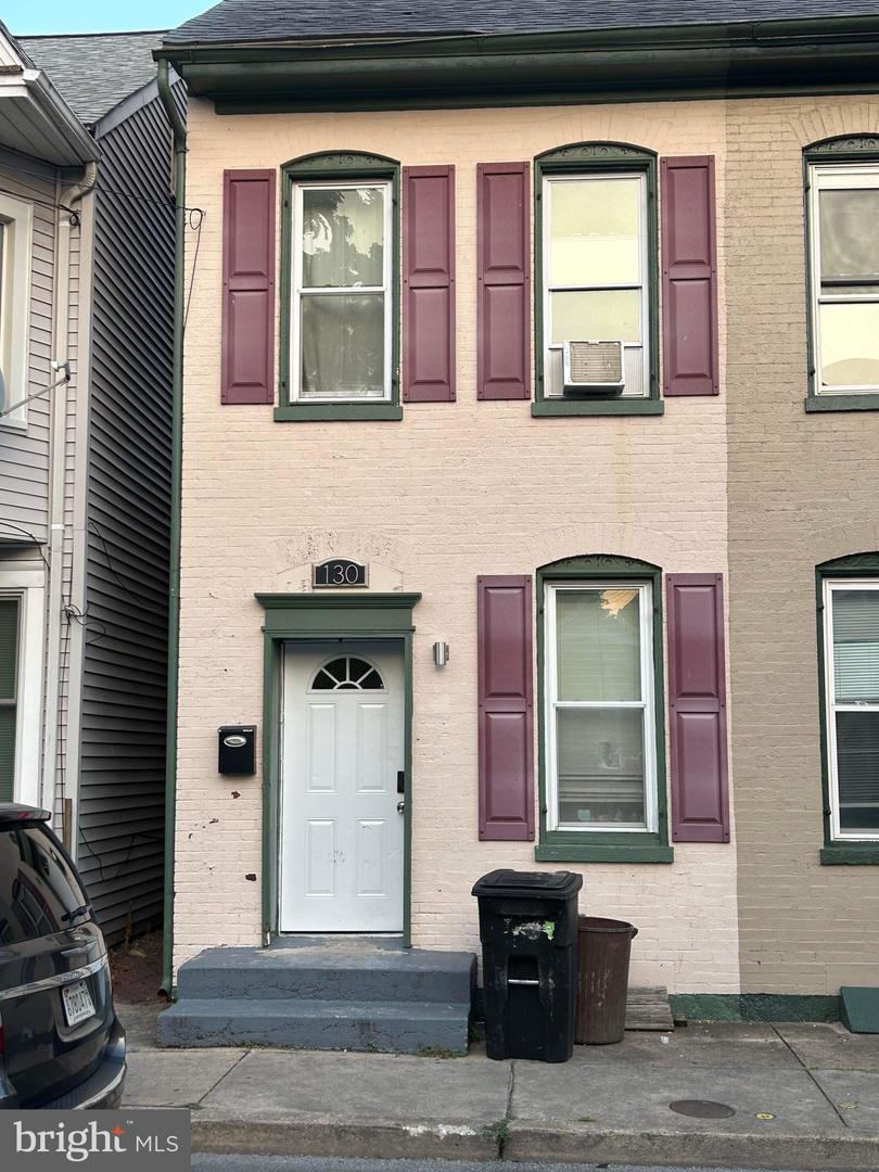 130 N Locust Street, Hagerstown
