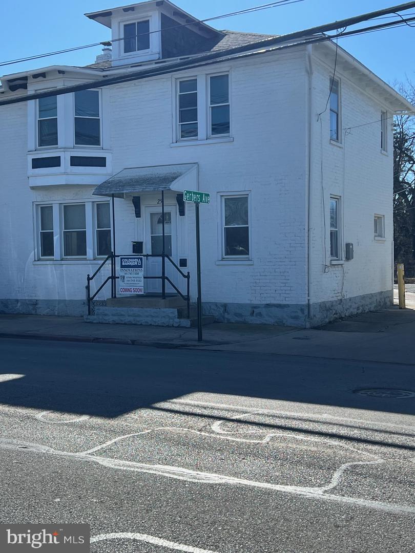 25 E Baltimore Street, Hagerstown