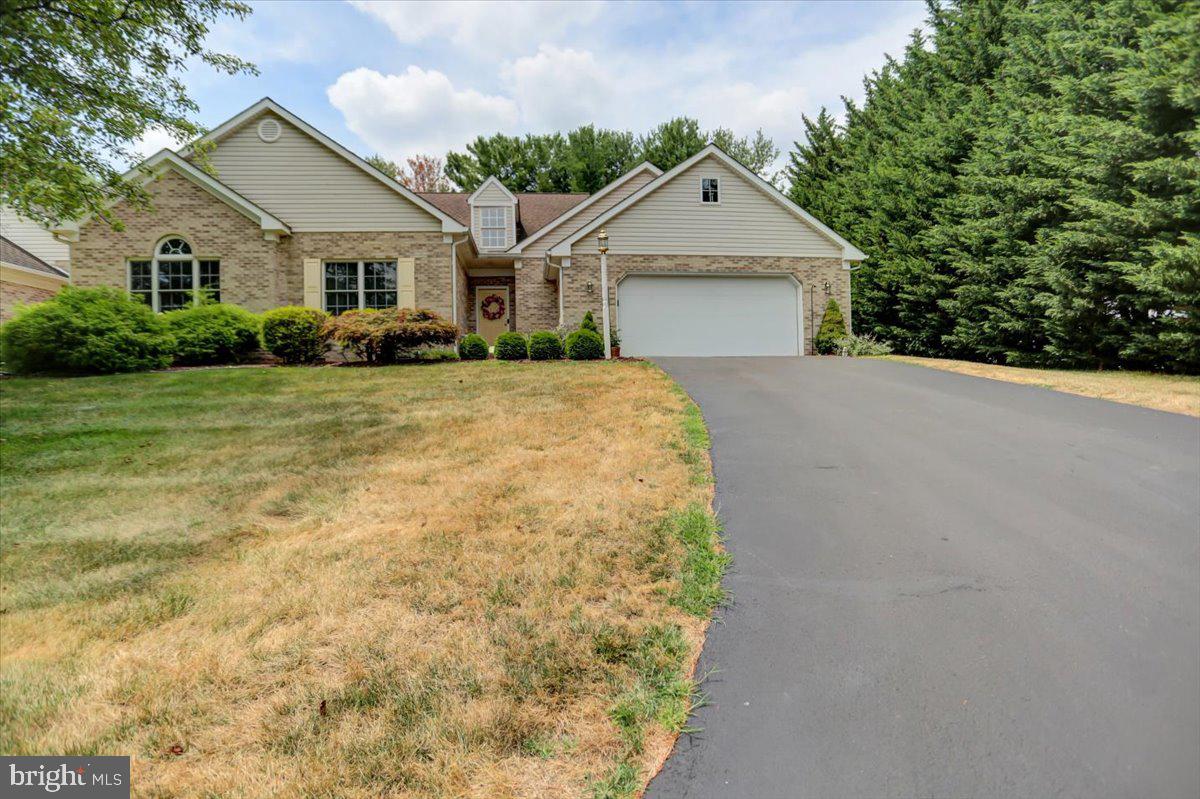 18702 Dover Drive, Hagerstown