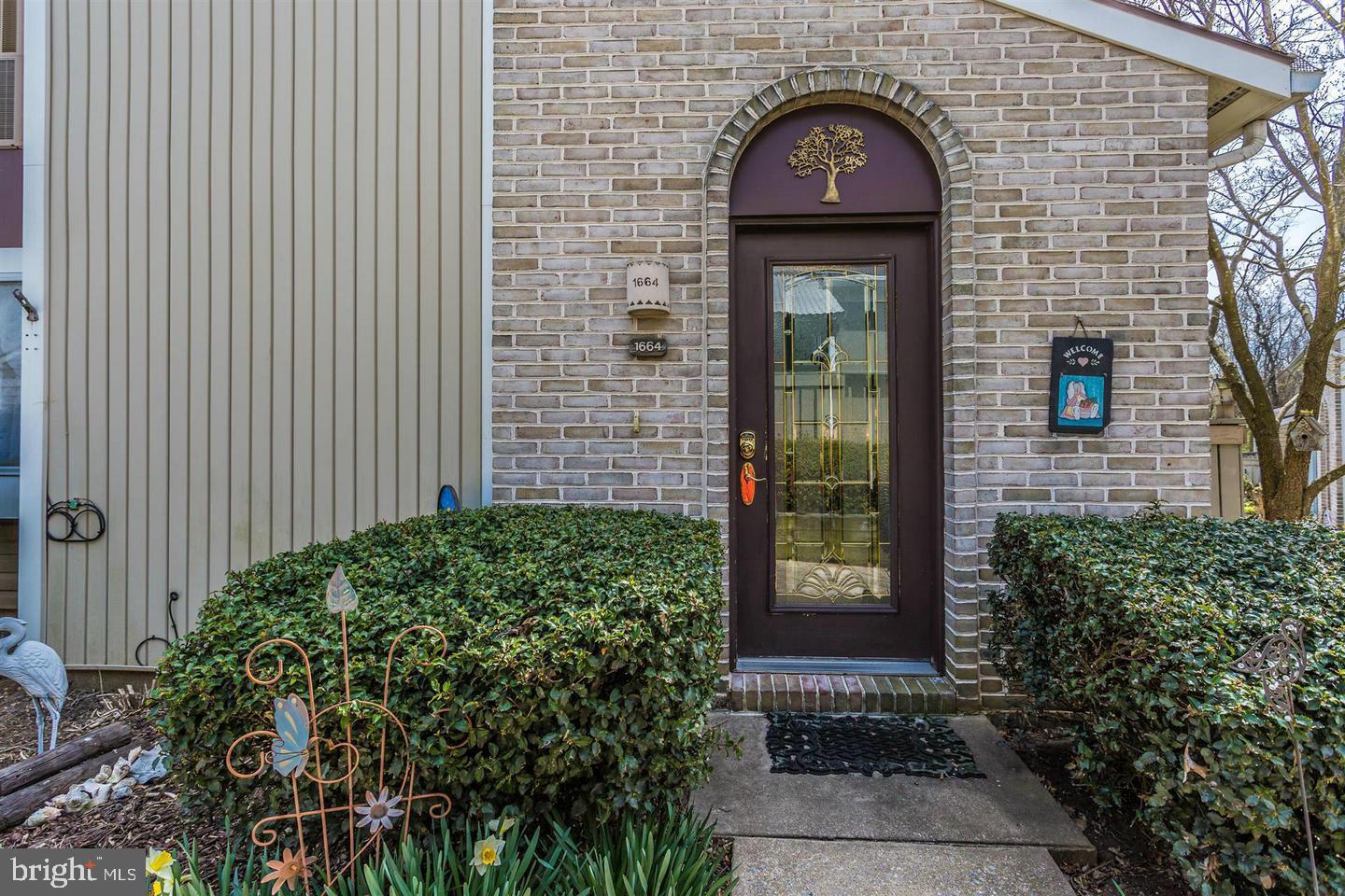 1664 Woodlands Run, Hagerstown