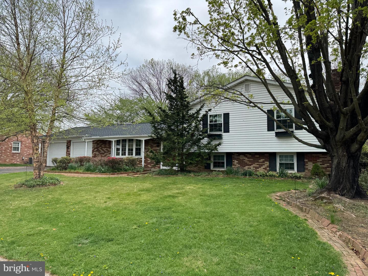 10837 Oak Valley Drive, Hagerstown