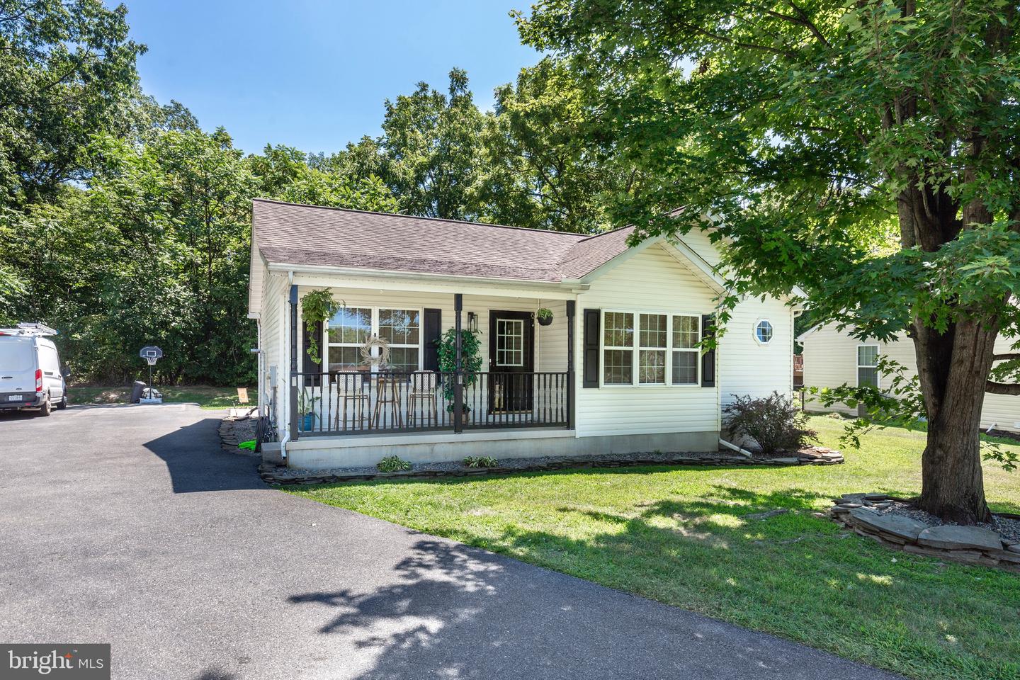 17005 Newcastle Court, Williamsport