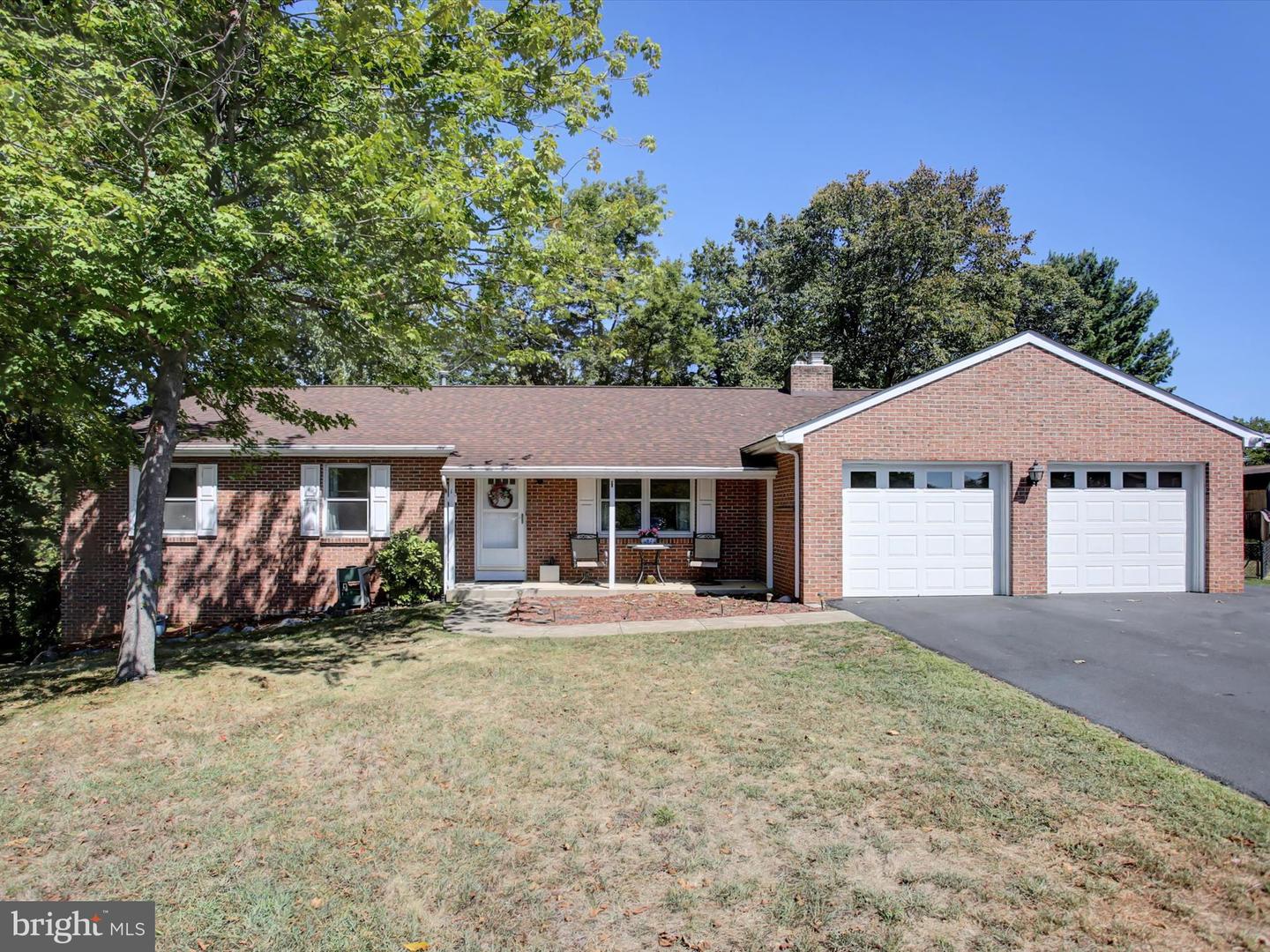 1 Dartmouth Drive, Hagerstown
