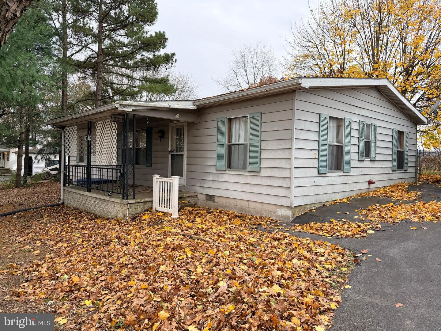 16872 Shinham Road, Hagerstown