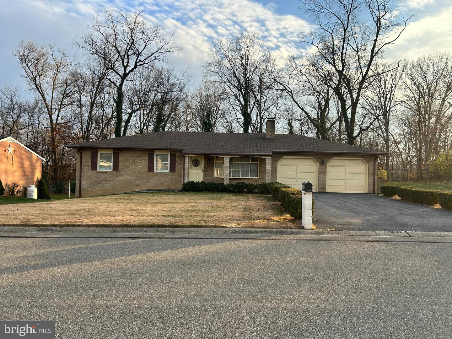 10701 Oak Forest Drive, Hagerstown