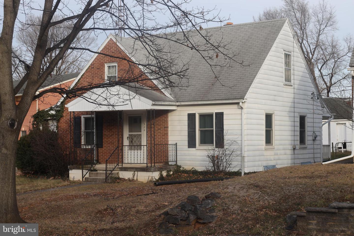 526 Pangborn Boulevard, Hagerstown