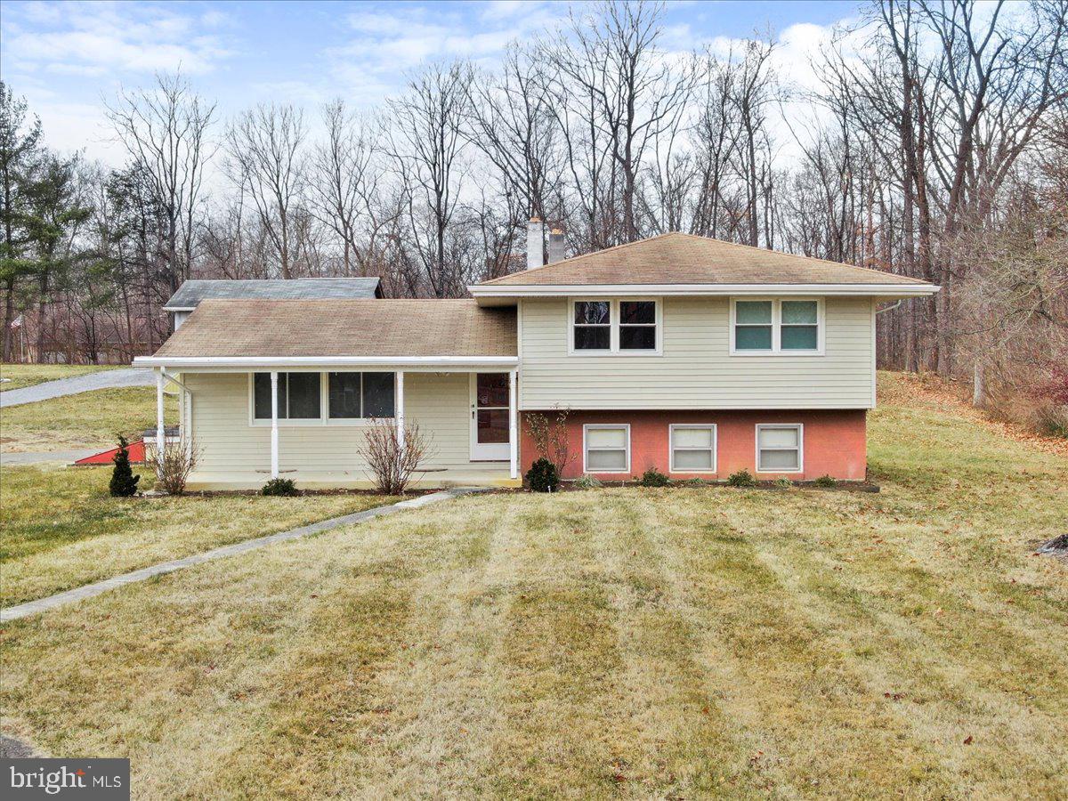8522 Neck Road