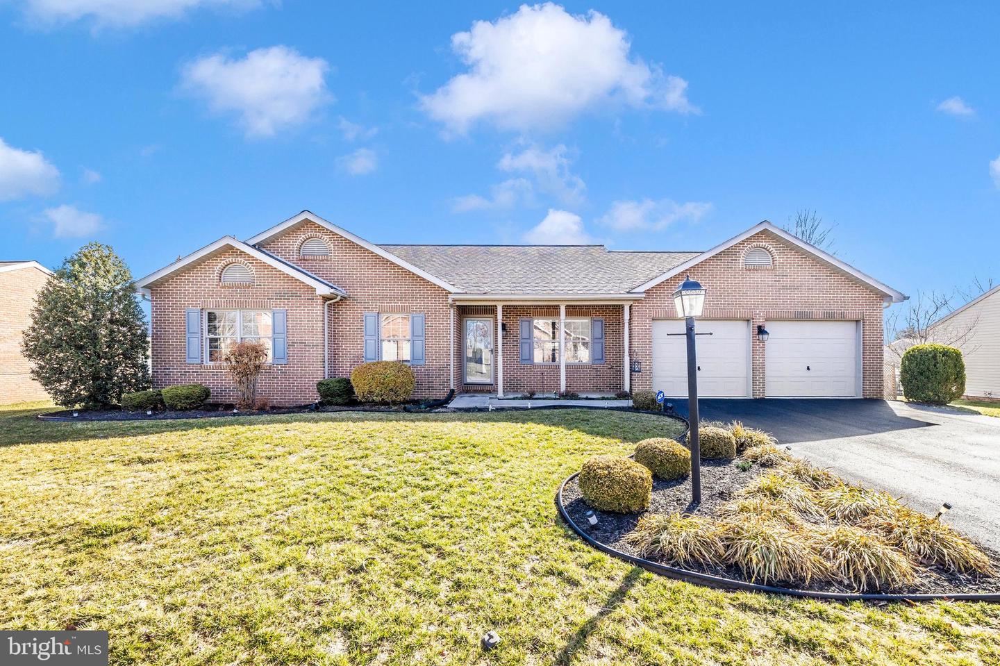 223 Montclair Court, Hagerstown