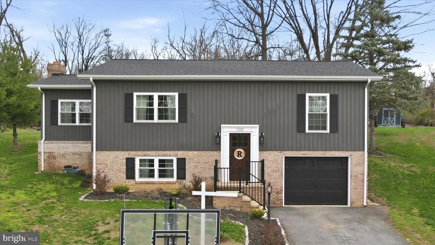 1341 Outer Drive, Hagerstown