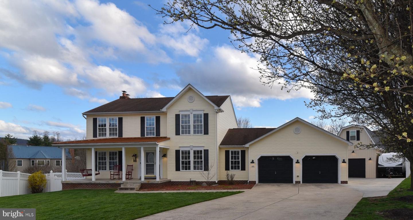 102 Bachtell Circle, Smithsburg