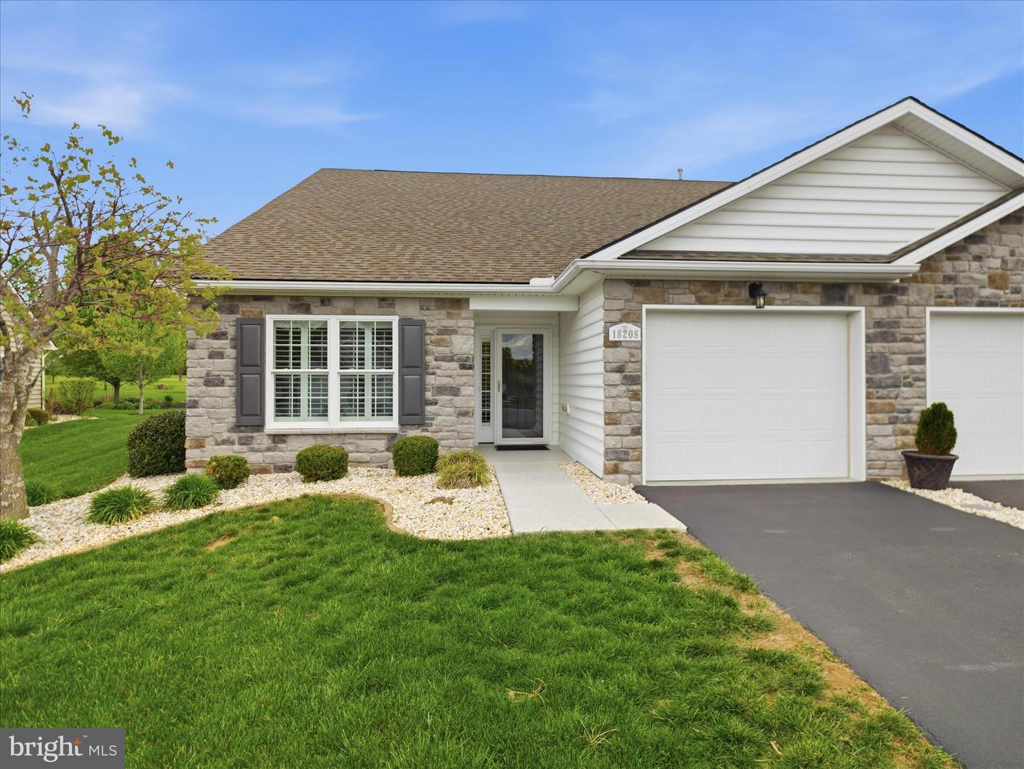 18208 Wisteria Way, Hagerstown