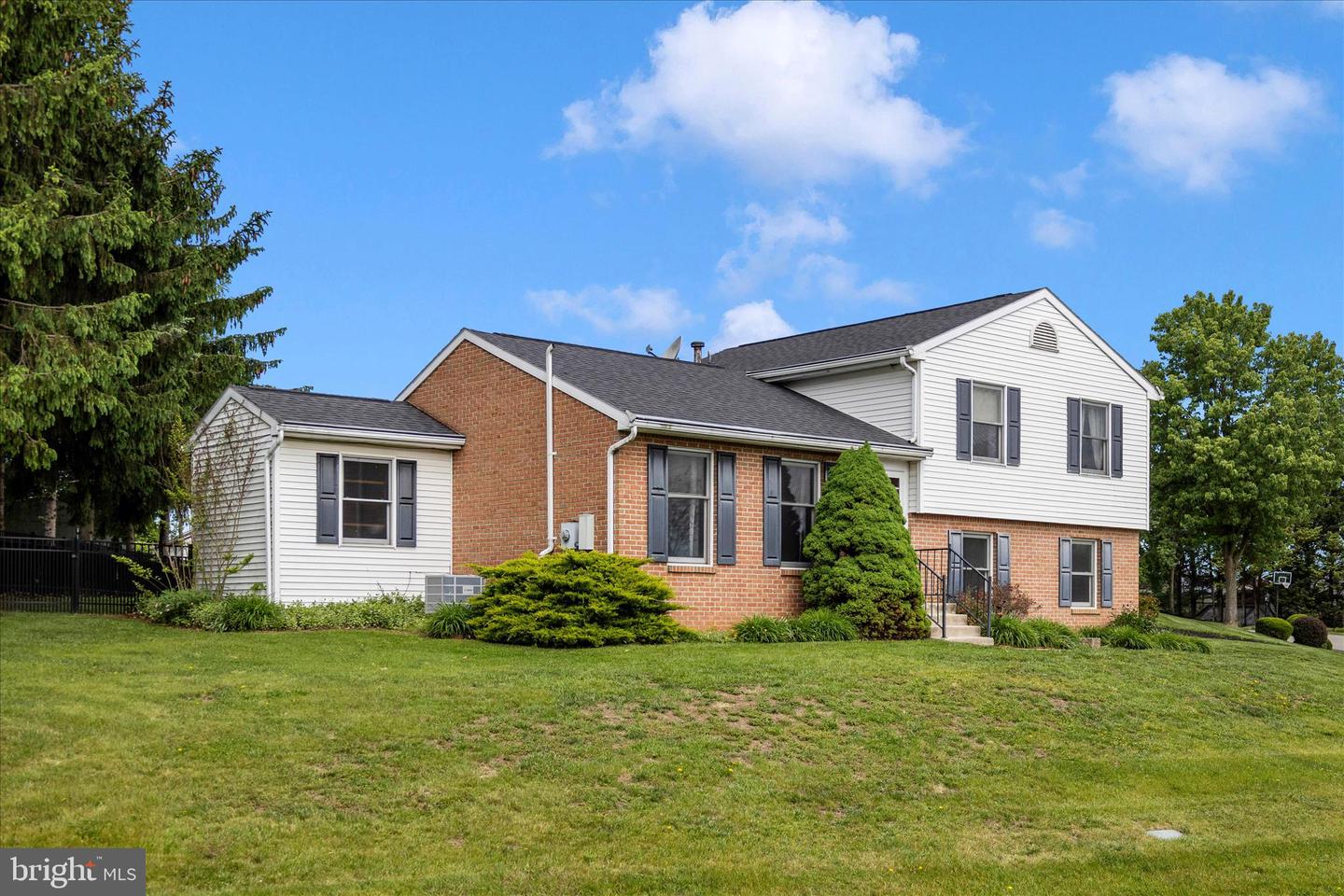 21 Carriage Hill Drive, Hagerstown