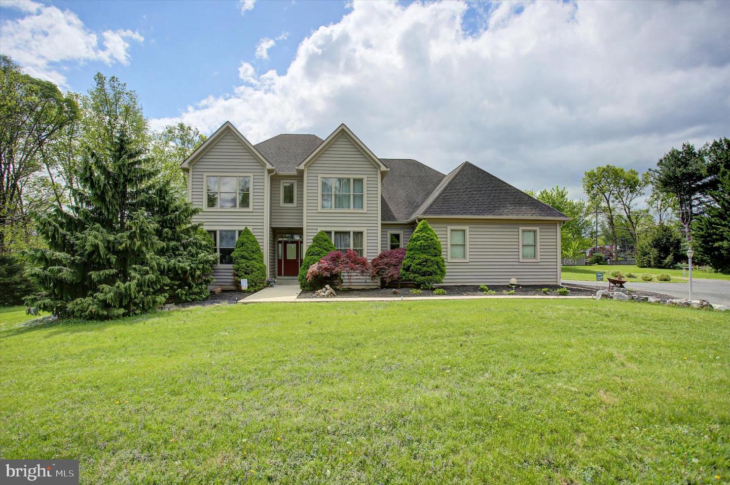 19110 Woodhill Drive, Hagerstown