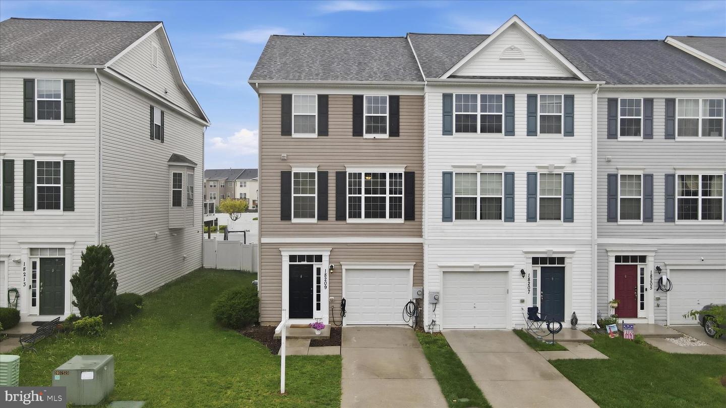 18209 Hurricane Court