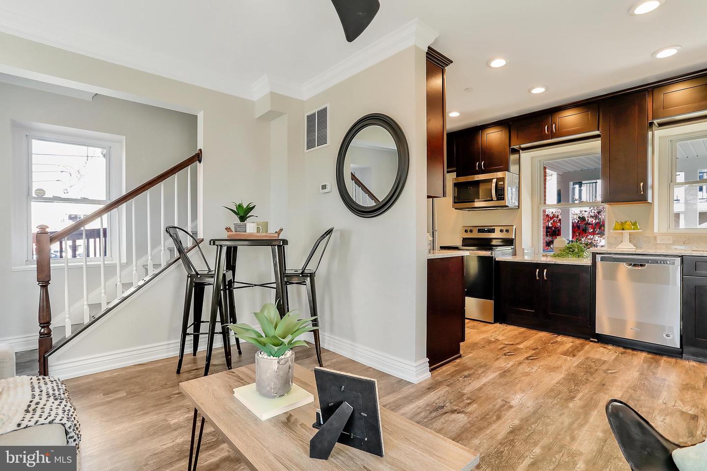 37 S Prospect St # 105