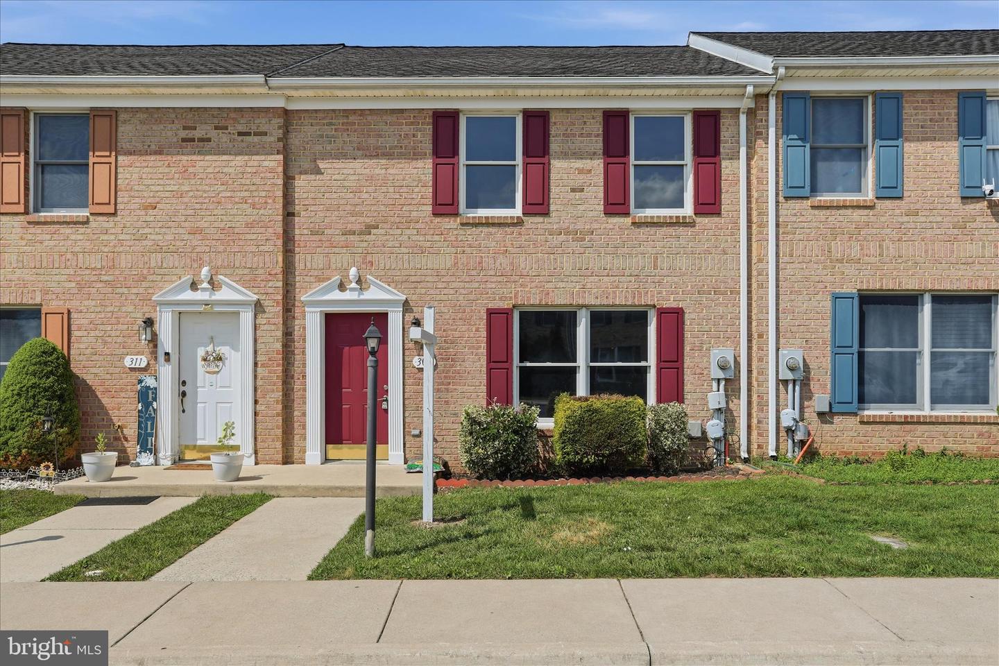 309 E Ridge Drive
