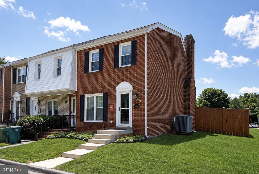 17932 Hickory Lane