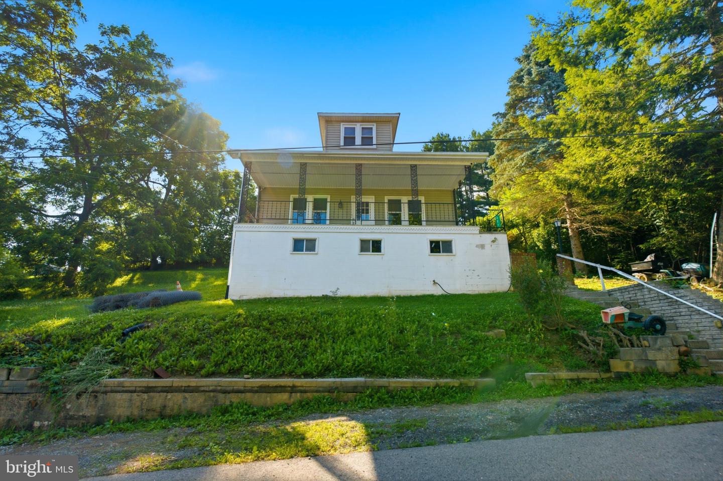 221 Dale Street, Hancock