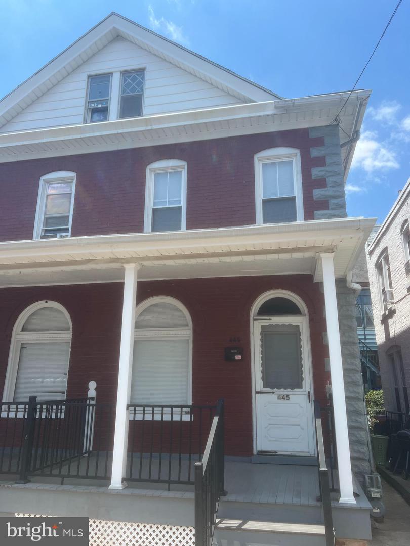 445 N Mulberry Street