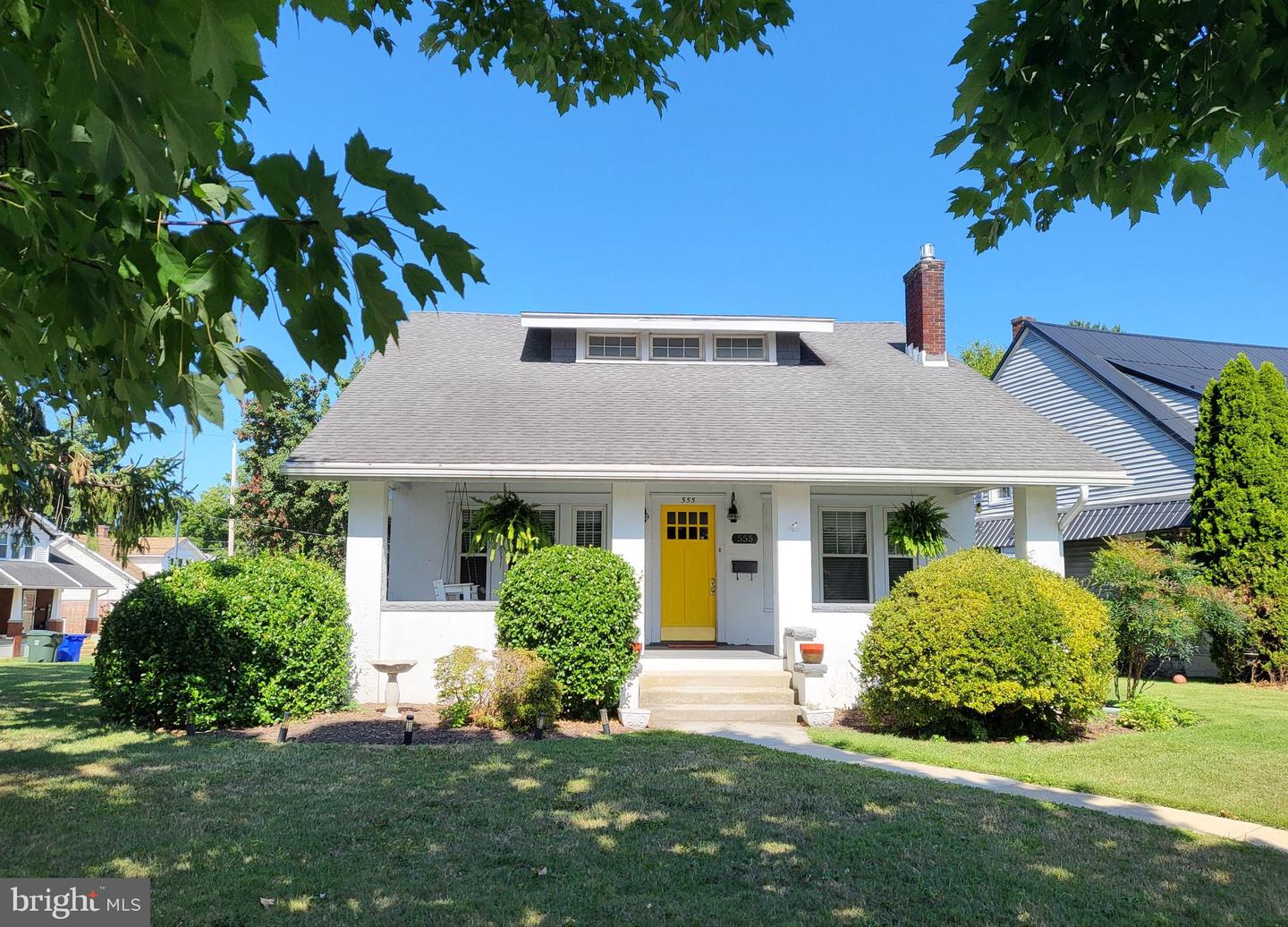 555 Highland Way