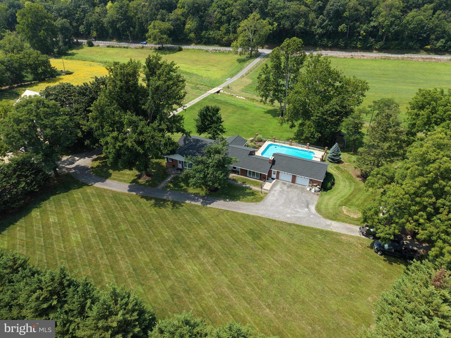 10939 Mapleville Road