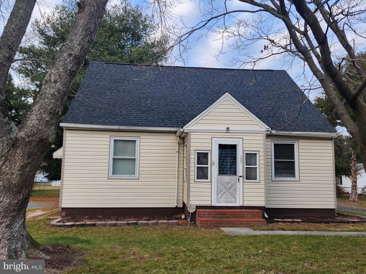 505 E College Avenue, Salisbury